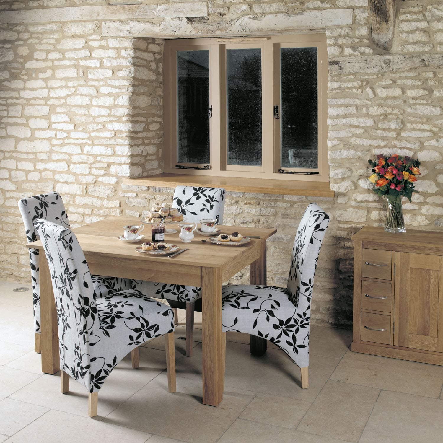 Mobel Solid Oak Dining room Table with Light Oak Finish Seating for 4 People | Rectangular Wooden Dining Table Furniture 120cm