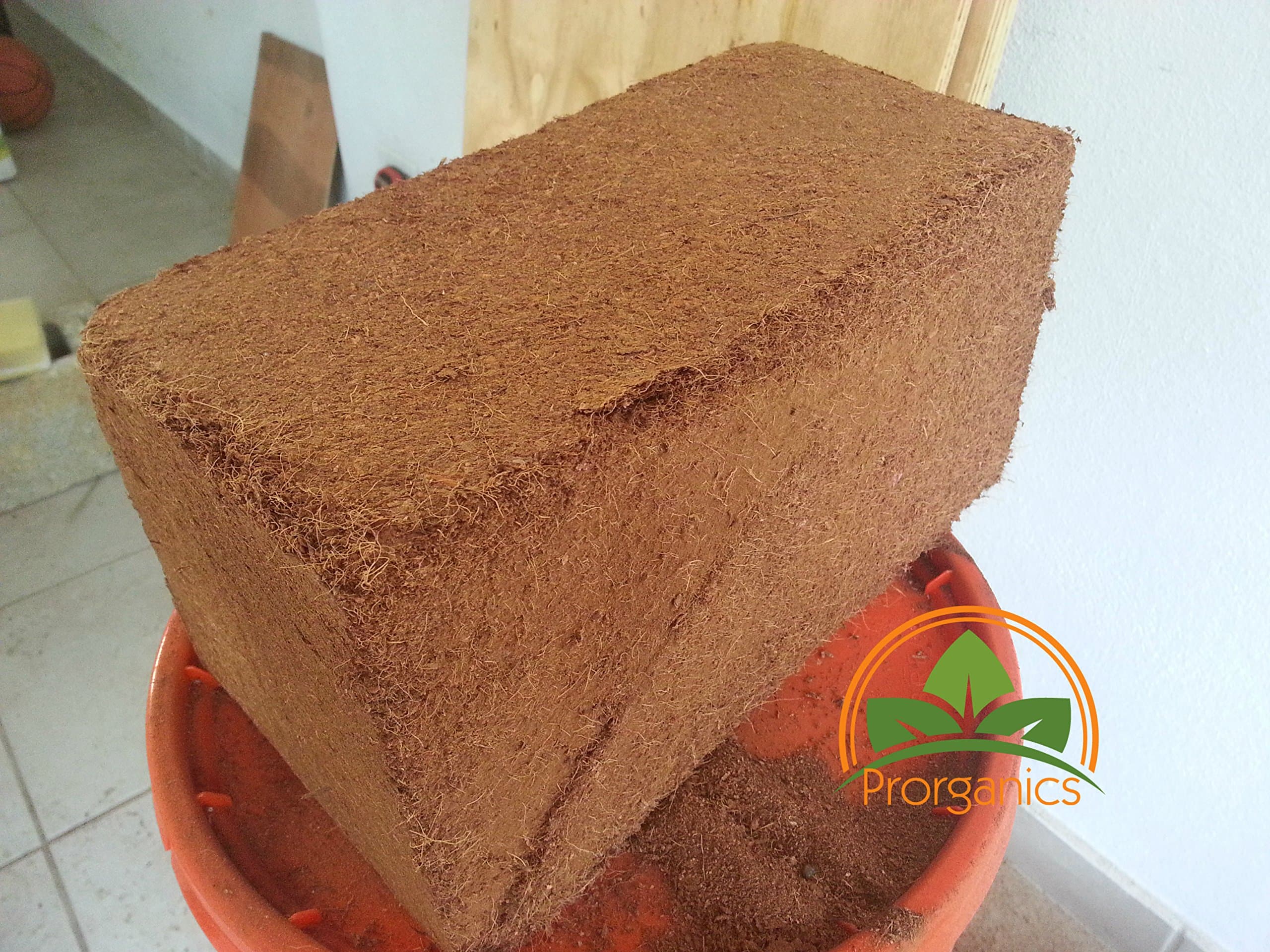 Coconut Coir Brick with Perlite and Fertilizer