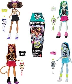 Monster High Buried Secrets Dolls and Accessories, Cozy Creepover Theme with Mystery Doll and 5 Unboxing Surprises (Characters May Vary), HYV64