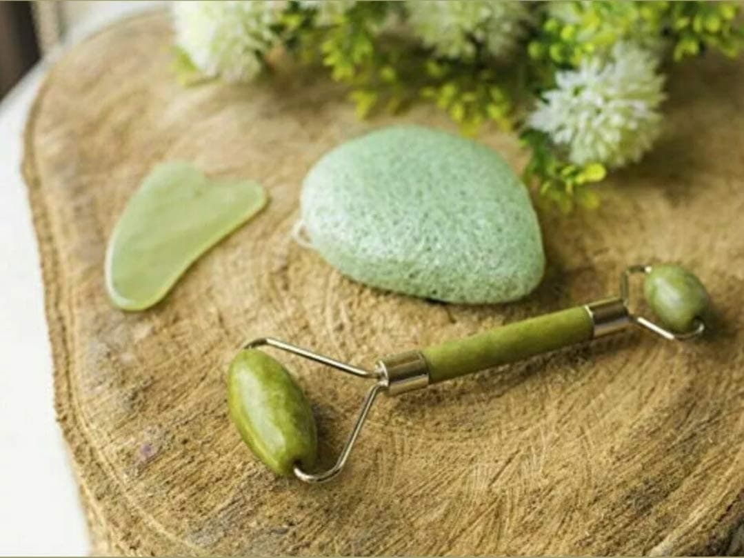 Jade Roller For Face, Gua Sha & Konjac Sponge | 100% Natural Jade Facial Roller Massage Tool | Remove Wrinkles & Restore Complexion | Anti Aging Therapy | Slimming & Healing Natural Skin Repair Set