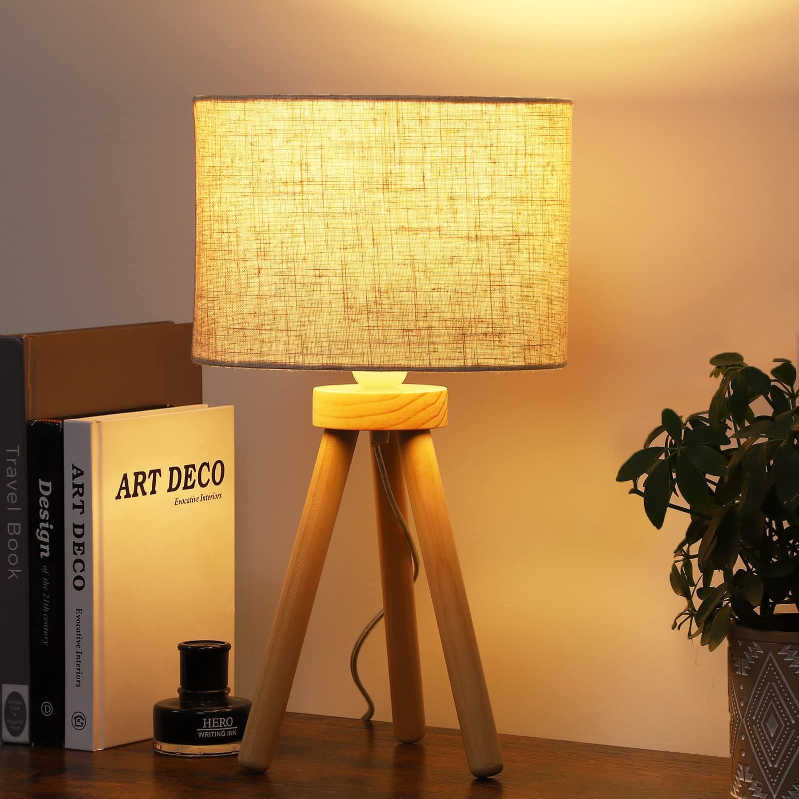 Wood Tripod Table Lamp
